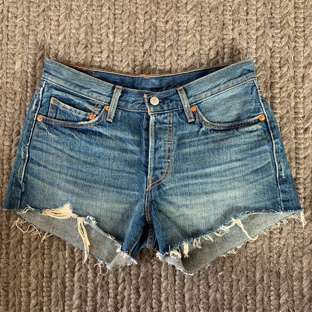 Levi’s Red Tab 501 Shorts 27”